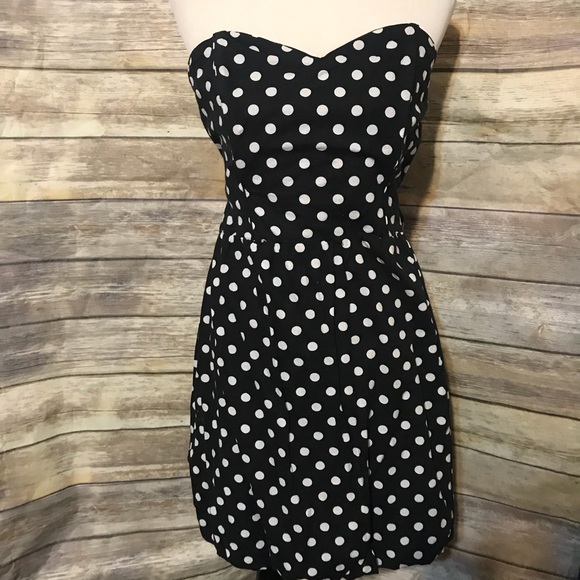 Xhilaration Dresses & Skirts - Strapless dress